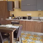 בית נופש Fully Air-conditioned Traditional Maltese House *