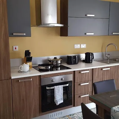 別荘 Fully Air-conditioned Traditional Maltese House