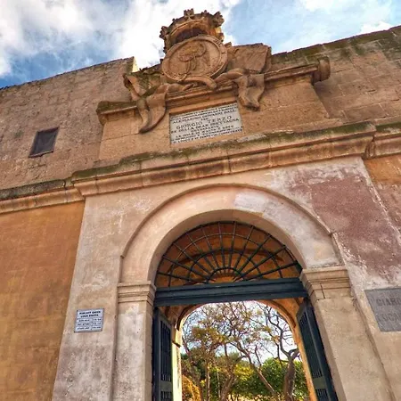 Fully Air-conditioned Traditional Maltese House *
