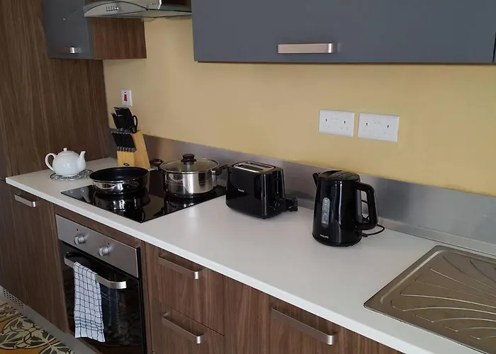 Fully Air-conditioned Traditional Maltese House Ferienhaus *