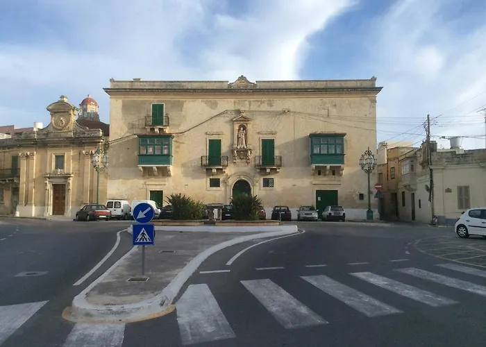 Fully Air-conditioned Traditional Maltese House