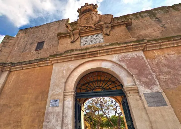 Fully Air-conditioned Traditional Maltese House *