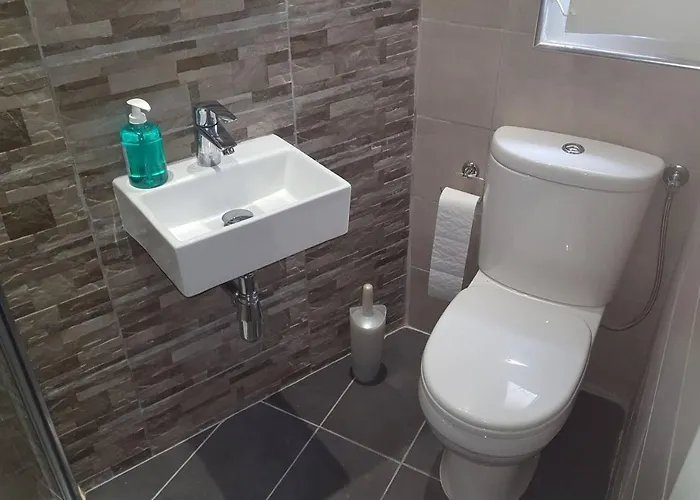 Fully Air-conditioned Traditional Maltese House Ferienhaus