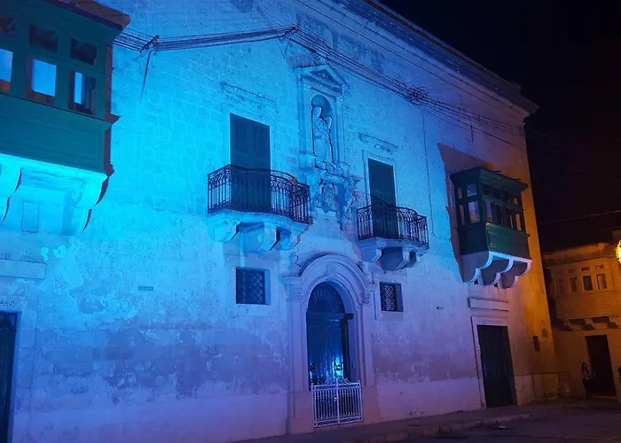 Fully Air-conditioned Traditional Maltese House *